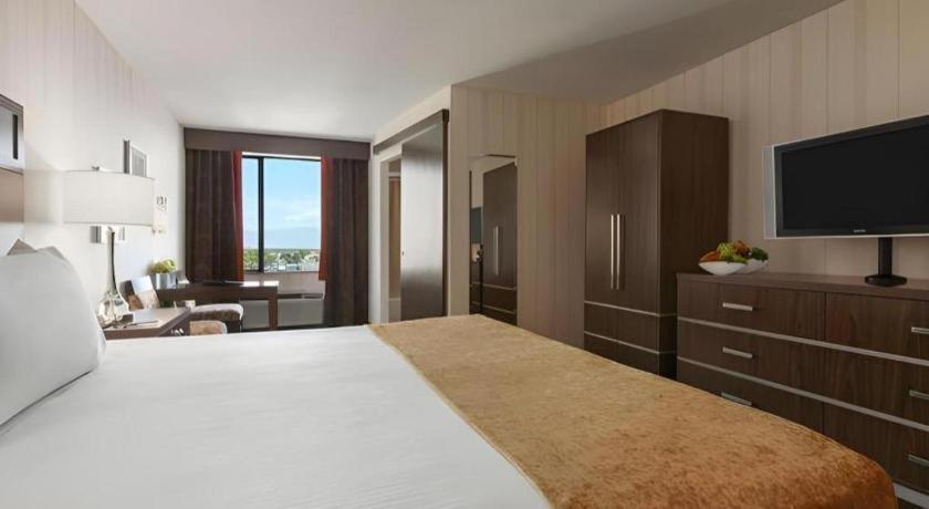Gold Coast Hotel And Casino Las Vegas Exterior photo